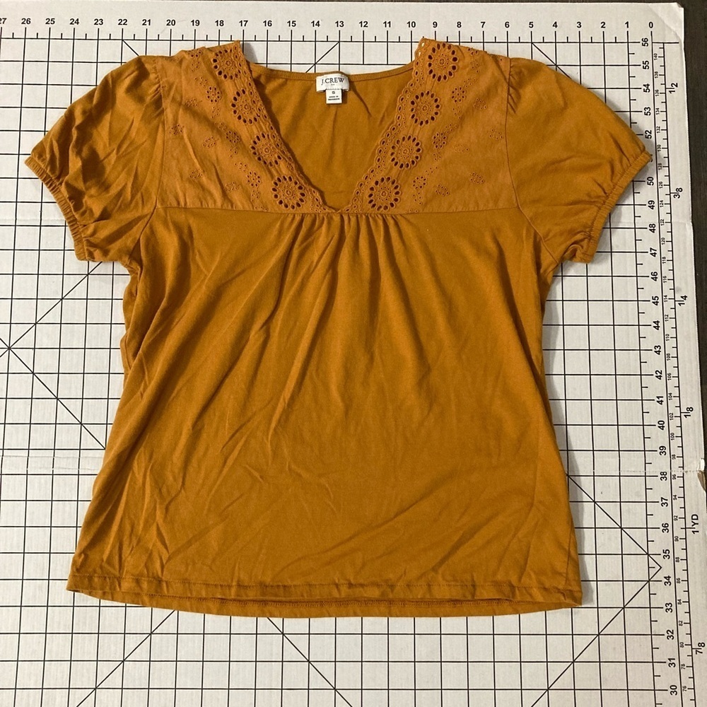 J. Crew‎ Women’s Small Saffron Vneck Blouse